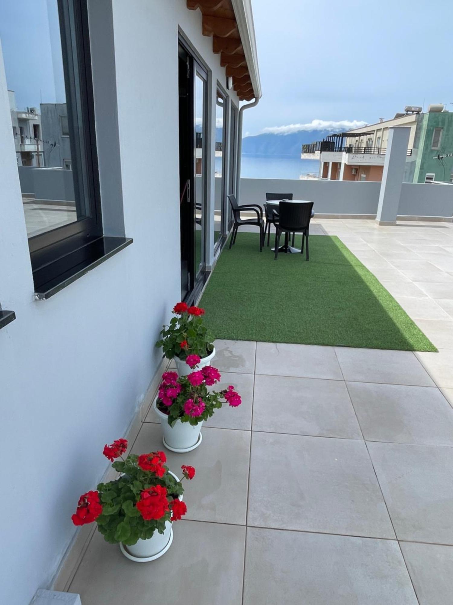 Luxury Rooftop Vlora Exterior photo