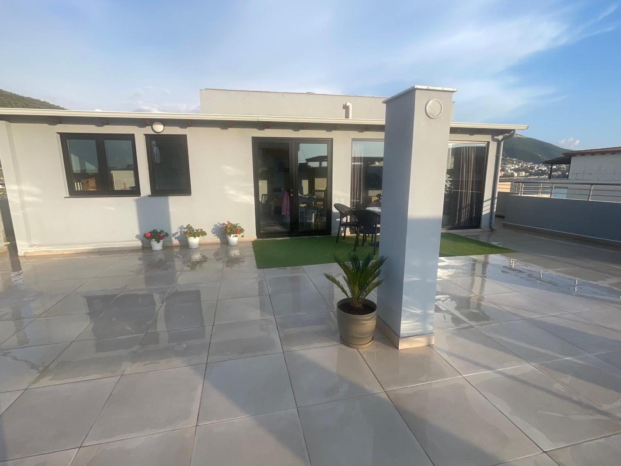 Luxury Rooftop Vlora Exterior photo